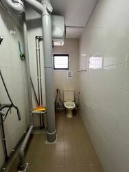 Blk 214 Bukit Batok Street 21 (Bukit Batok), HDB Executive #581897571